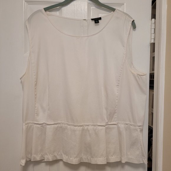 Classic Ann Taylor White Top w/ Peplum - Picture 6 of 10
